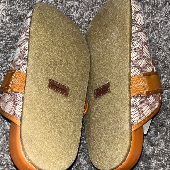 COACH Women’s Blake Turnbuckle Clog Flats - Picture 6 of 8